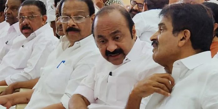 കേരളീയം പരിപാടി യുഡിഎഫ് ബഹിഷ്ക്കരിക്കും കേരളീയം പരിപാടി യുഡിഎഫ് ബഹിഷ്ക്കരിക്കും