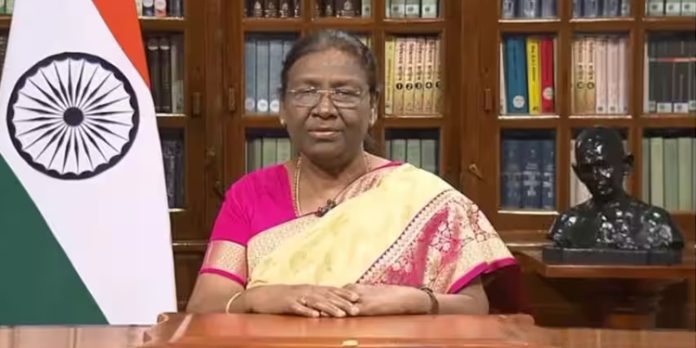 രാഷ്ട്രപതി ഒപ്പ് വെച്ചു ; വനിത സംവരണ ബിൽ യാഥാര്ത്ഥ്യമായി രാഷ്ട്രപതി ഒപ്പ് വെച്ചു ; വനിത സംവരണ ബിൽ യാഥാര്ത്ഥ്യമായി