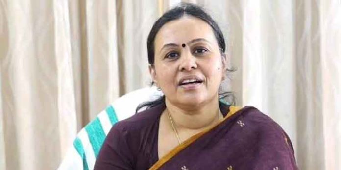 ഹൃദ്രോഗം കണ്ടുപിടിക്കുക, ചികിൽസിക്കുക, പ്രതിരോധിക്കുക ; ‘ഹൃദയസ്പര്ശം’ ക്യാമ്പയിൻ ആരംഭിക്കുമെന്ന് വീണാ ജോര്ജ് ഹൃദ്രോഗം കണ്ടുപിടിക്കുക, ചികിൽസിക്കുക, പ്രതിരോധിക്കുക ; ‘ഹൃദയസ്പര്ശം’ ക്യാമ്പയിൻ ആരംഭിക്കുമെന്ന് വീണാ ജോര്ജ്