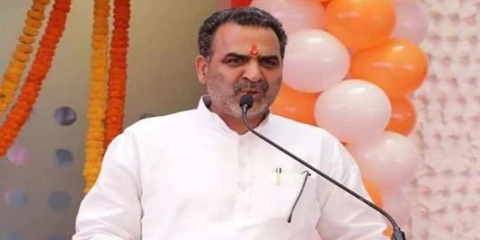 ഉത്തർപ്രദേശ് വിഭജിച്ച് പുതിയ സംസ്ഥാനം രൂപീകരിക്കണം; ആവശ്യവുമായി കേന്ദ്രമന്ത്രി ഉത്തർപ്രദേശ് വിഭജിച്ച് പുതിയ സംസ്ഥാനം രൂപീകരിക്കണം; ആവശ്യവുമായി കേന്ദ്രമന്ത്രി