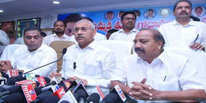 ആന്ധ്രാ പ്രദേശിൽ ജാതി സർവേ നടത്താൻ തയ്യാറെടുത്ത് മുഖ്യമന്ത്രി ജഗൻ മോഹൻ റെഡ്ഡി ആന്ധ്രാ പ്രദേശിൽ ജാതി സർവേ നടത്താൻ തയ്യാറെടുത്ത് മുഖ്യമന്ത്രി ജഗൻ മോഹൻ റെഡ്ഡി