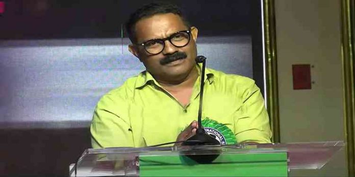 ഒരു കാര്യത്തിൽ നിലപാട് വ്യത്യാസമുണ്ട് എന്നതിന്റെ പേരിൽ തരൂരിനെ മാറ്റിനിർത്തുന്നത് ശരിയല്ലെന്ന്: കെ.എം ഷാജി ഒരു കാര്യത്തിൽ നിലപാട് വ്യത്യാസമുണ്ട് എന്നതിന്റെ പേരിൽ തരൂരിനെ മാറ്റിനിർത്തുന്നത് ശരിയല്ലെന്ന്: കെ.എം ഷാജി