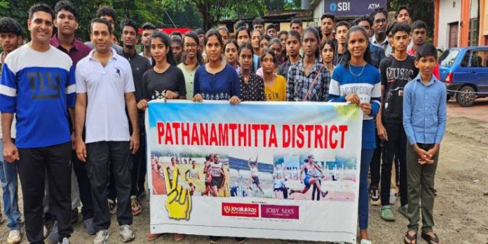 കായിക താരങ്ങൾക്ക് തിരുവല്ല ജോയ് ആലുക്കാസ് ഗ്രൂപ്പ് സ്പോർട്സ് ക്യാപ്പുകൾ നൽകി കായിക താരങ്ങൾക്ക് തിരുവല്ല ജോയ് ആലുക്കാസ് ഗ്രൂപ്പ് സ്പോർട്സ് ക്യാപ്പുകൾ നൽകി