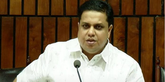 രാഹുൽ മാങ്കൂട്ടത്തിൽ എം എൽ എ നിയമസഭയിൽ വരുന്നതിൽ നിലപാട് വ്യക്തമാക്കി സ്പീക്കർ എ എൻ ഷംസീർ രാഹുൽ മാങ്കൂട്ടത്തിൽ എം എൽ എ നിയമസഭയിൽ വരുന്നതിൽ നിലപാട് വ്യക്തമാക്കി സ്പീക്കർ എ എൻ ഷംസീർ