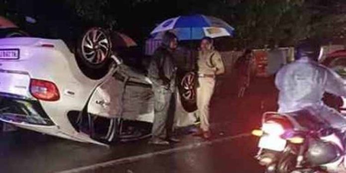 ടോറസുമായി കൂട്ടിയിടിച്ച് കാര് തലകീഴായി മറിഞ്ഞുണ്ടായ അപകടം ; ചികിത്സയിലായിരുന്ന രണ്ടു വയസുകാരന് മരിച്ചു ടോറസുമായി കൂട്ടിയിടിച്ച് കാര് തലകീഴായി മറിഞ്ഞുണ്ടായ അപകടം ; ചികിത്സയിലായിരുന്ന രണ്ടു വയസുകാരന് മരിച്ചു
