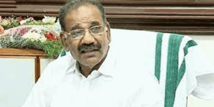 കാട്ടാനയെ തുരത്താന് വനം വകുപ്പ് നടപടി സ്വീകരിച്ചു വരികയാണ് ; മന്ത്രി എ.കെ.ശശീന്ദ്രന് കാട്ടാനയെ തുരത്താന് വനം വകുപ്പ് നടപടി സ്വീകരിച്ചു വരികയാണ് ; മന്ത്രി എ.കെ.ശശീന്ദ്രന്