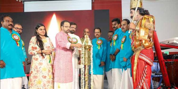 ആലപ്പുഴ ജില്ല പ്രവാസി സൗഹൃദ വേദിയുടെ ഓണാഘോഷം “ആലപ്പുഴോത്സവം 2023” ഷാര്ജയില് നടന്നു ആലപ്പുഴ ജില്ല പ്രവാസി സൗഹൃദ വേദിയുടെ ഓണാഘോഷം “ആലപ്പുഴോത്സവം 2023” ഷാര്ജയില് നടന്നു