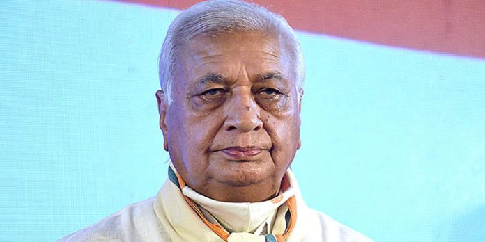 സർക്കാരിനും മുഖ്യമന്ത്രിക്കുമെതിരെ വീണ്ടും ഗവർണർ ആരിഫ് മുഹമ്മദ് ഖാൻ സർക്കാരിനും മുഖ്യമന്ത്രിക്കുമെതിരെ വീണ്ടും ഗവർണർ ആരിഫ് മുഹമ്മദ് ഖാൻ