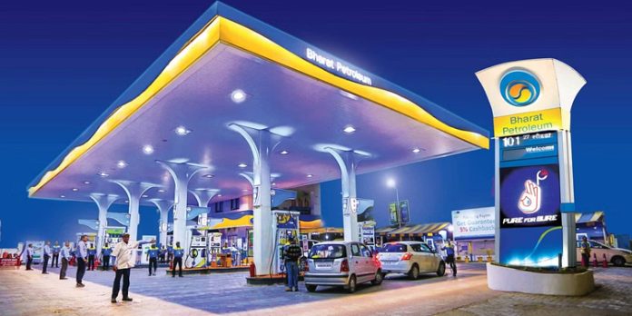 പെട്രോള് പമ്പുകളില് വിആര്എസ് സ്ഥാപിച്ചില്ല ; ഐഒസിക്കും ഭാരത് പെട്രോളിയത്തിനും വന്തുക പിഴ പെട്രോള് പമ്പുകളില് വിആര്എസ് സ്ഥാപിച്ചില്ല ; ഐഒസിക്കും ഭാരത് പെട്രോളിയത്തിനും വന്തുക പിഴ