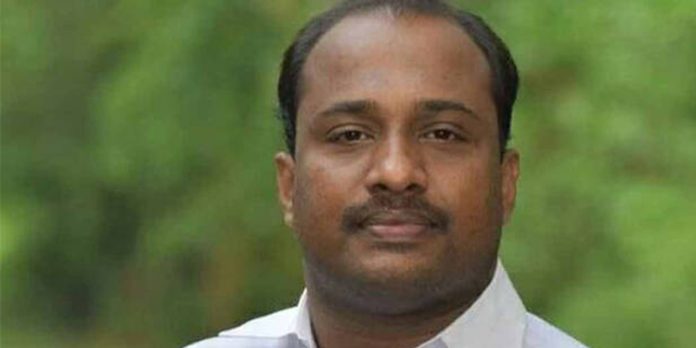 വ്യാജ ഇൻസ്റ്റഗ്രാം അക്കൗണ്ടിനെ കുറിച്ച് മുന്നറിയിപ്പുമായി ഷഫീർ വ്യാജ ഇൻസ്റ്റഗ്രാം അക്കൗണ്ടിനെ കുറിച്ച് മുന്നറിയിപ്പുമായി ഷഫീർ