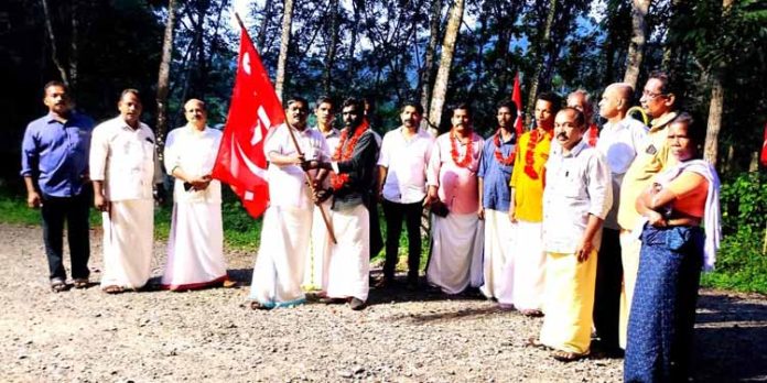 സിപിഐയിലേക്ക് വന്നവർക്ക് സ്വീകരണവും എഐറ്റിയുസി രൂപീകരണ യോഗവും നടന്നു സിപിഐയിലേക്ക് വന്നവർക്ക് സ്വീകരണവും എഐറ്റിയുസി രൂപീകരണ യോഗവും നടന്നു