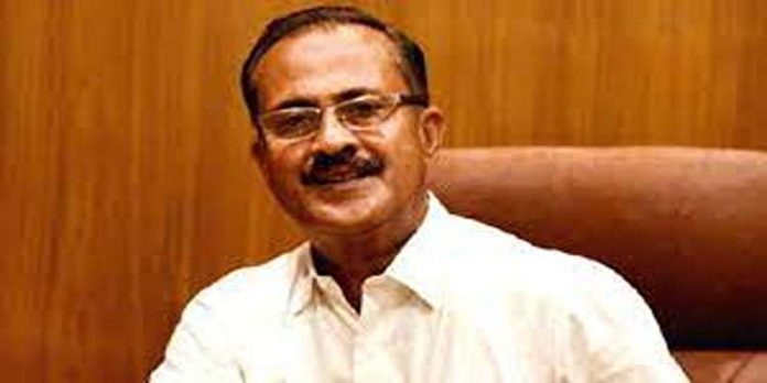 ഹമീദലി തങ്ങൾക്കെതിരായ പരാമർശം വിവാദമായതിനെ തുടർന്ന് അനുനയ നീക്കവുമായി പിഎംഎ സലാം ഹമീദലി തങ്ങൾക്കെതിരായ പരാമർശം വിവാദമായതിനെ തുടർന്ന് അനുനയ നീക്കവുമായി പിഎംഎ സലാം