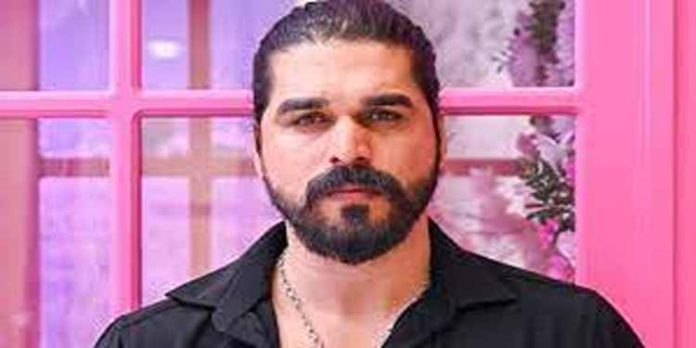 നടൻ ഷിയാസ് കരീമിനെ കാസർകോട് ചന്തേര പോലീസ് കസ്റ്റഡിയിൽ വാങ്ങി നടൻ ഷിയാസ് കരീമിനെ കാസർകോട് ചന്തേര പോലീസ് കസ്റ്റഡിയിൽ വാങ്ങി