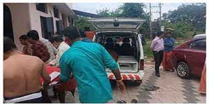 ശ്മശാന ജീവനക്കാരൻ മദ്യ ലഹരിയിൽ ; പകരം ആളെ എത്തിച്ച് സംസ്കാരം നടത്തി ശ്മശാന ജീവനക്കാരൻ മദ്യ ലഹരിയിൽ ; പകരം ആളെ എത്തിച്ച് സംസ്കാരം നടത്തി