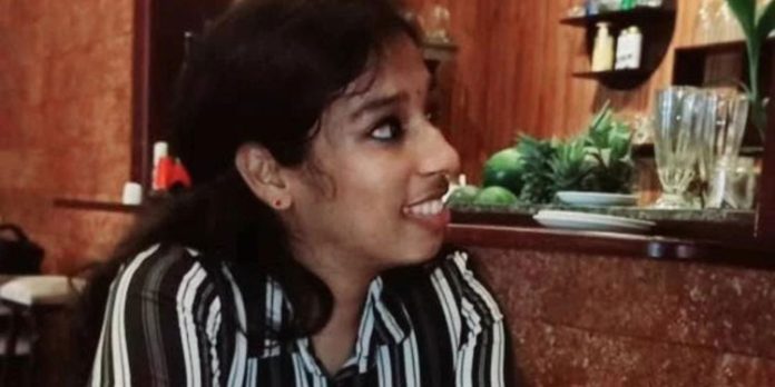 ഡോ. വന്ദനാ ദാസ് കൊലപാതകത്തിൽ സിബിഐ അന്വേഷണം വേണം ; ഹര്ജി ഹൈക്കോടതി ഇന്ന് പരിഗണിക്കും ഡോ. വന്ദനാ ദാസ് കൊലപാതകത്തിൽ സിബിഐ അന്വേഷണം വേണം ; ഹര്ജി ഹൈക്കോടതി ഇന്ന് പരിഗണിക്കും