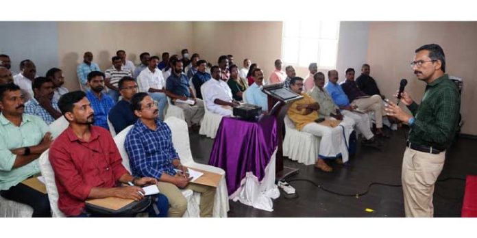 നോര്ക്ക എന്.ബി.എഫ്.സി പരിശീലനം സംഘടിപ്പിച്ചു നോര്ക്ക എന്.ബി.എഫ്.സി പരിശീലനം സംഘടിപ്പിച്ചു