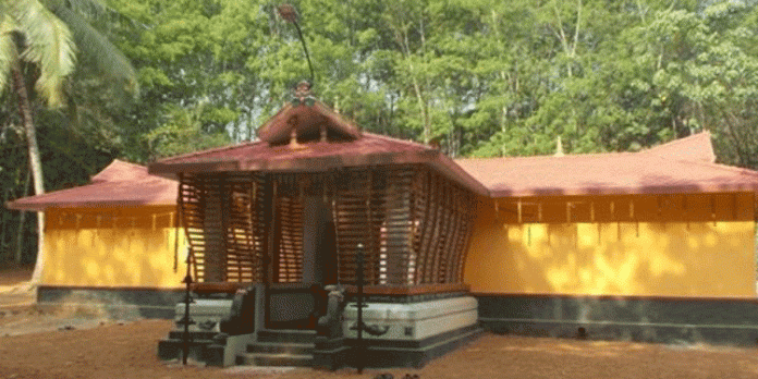 ഇടത്തിട്ട ഭഗവതിക്ഷേത്രത്തിൽ ഭാഗവതസപ്താഹ ജ്ഞാനയജ്ഞം തുടങ്ങി ഇടത്തിട്ട ഭഗവതിക്ഷേത്രത്തിൽ ഭാഗവതസപ്താഹ ജ്ഞാനയജ്ഞം തുടങ്ങി