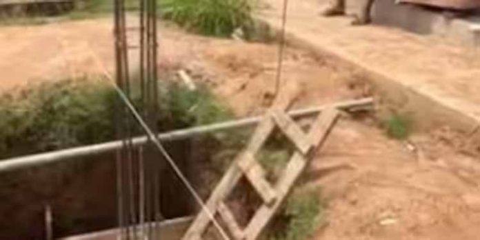 ഇടുക്കി നെടുംങ്കണ്ടം ബസ് സ്റ്റാൻഡിന് സമീപത്തെ കുഴിയിൽ അജ്ഞാത മൃതദേഹം കണ്ടെത്തി ഇടുക്കി നെടുംങ്കണ്ടം ബസ് സ്റ്റാൻഡിന് സമീപത്തെ കുഴിയിൽ അജ്ഞാത മൃതദേഹം കണ്ടെത്തി