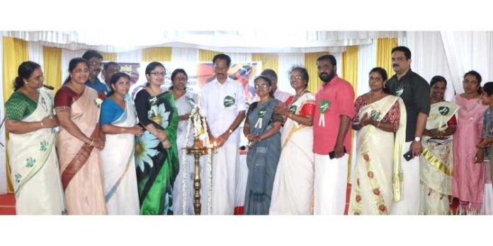 വജ്രജൂബിലി ഫെലോഷിപ്പ് പഠിതാക്കളുടെ അരങ്ങേറ്റം നടന്നു വജ്രജൂബിലി ഫെലോഷിപ്പ് പഠിതാക്കളുടെ അരങ്ങേറ്റം നടന്നു