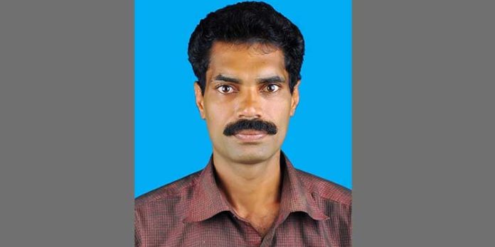 ഹൃദയാഘാതം ; അടവി കുട്ടവഞ്ചി സവാരി കേന്ദ്രത്തിലെ തുഴച്ചിൽ തൊഴിലാളി മരിച്ചു ഹൃദയാഘാതം ; അടവി കുട്ടവഞ്ചി സവാരി കേന്ദ്രത്തിലെ തുഴച്ചിൽ തൊഴിലാളി മരിച്ചു