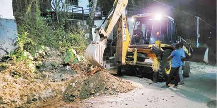 ഒടുവില് ശാപമോക്ഷം ; കണ്ണങ്കര – കല്ലറക്കടവ് റോഡ് പുനരുദ്ധാരണം ആരംഭിച്ചു ഒടുവില് ശാപമോക്ഷം ; കണ്ണങ്കര – കല്ലറക്കടവ് റോഡ് പുനരുദ്ധാരണം ആരംഭിച്ചു