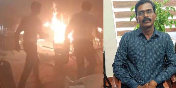 കളമശ്ശേരിയില് സ്ഫോടനം നടത്തിയത് ഡൊമിനിക് മാര്ട്ടിന് തന്നെയെന്ന് സ്ഥിരീകരിച്ച് പോലീസ് കളമശ്ശേരിയില് സ്ഫോടനം നടത്തിയത് ഡൊമിനിക് മാര്ട്ടിന് തന്നെയെന്ന് സ്ഥിരീകരിച്ച് പോലീസ്