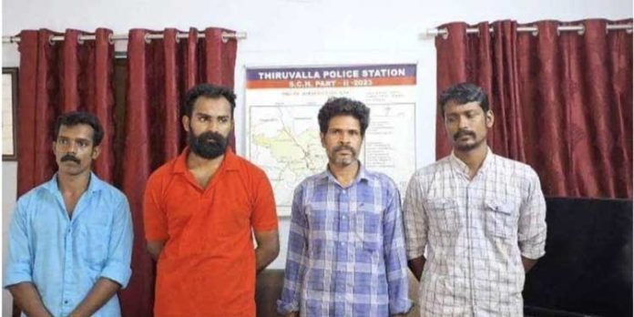 നിരവധി ക്രിമിനൽ കേസുകളിൽ പ്രതികളായ ക്വട്ടേഷൻ സംഘം പിടിയിൽ നിരവധി ക്രിമിനൽ കേസുകളിൽ പ്രതികളായ ക്വട്ടേഷൻ സംഘം പിടിയിൽ