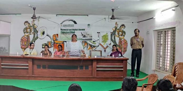 ബോധവൽക്കരണ ക്യാമ്പ് സംഘടിപ്പിച്ചു ബോധവൽക്കരണ ക്യാമ്പ് സംഘടിപ്പിച്ചു