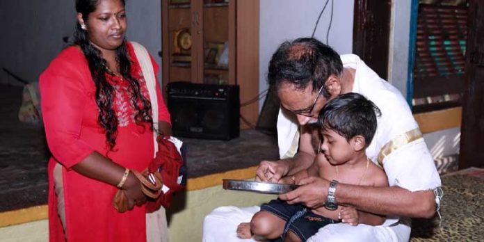 പെരിങ്ങര ലക്ഷ്മീനാരായണ ക്ഷേത്രത്തിലെ വിദ്യാരംഭ ചടങ്ങുകൾ ആരംഭിച്ചു പെരിങ്ങര ലക്ഷ്മീനാരായണ ക്ഷേത്രത്തിലെ വിദ്യാരംഭ ചടങ്ങുകൾ ആരംഭിച്ചു