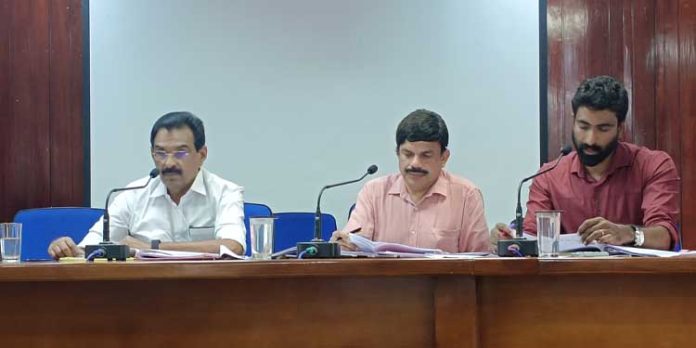 എം പി ലാഡ്സ് സമയബന്ധിതമായി പൂര്ത്തിയാക്കണം : ആന്റോ ആന്റണി എം പി എം പി ലാഡ്സ് സമയബന്ധിതമായി പൂര്ത്തിയാക്കണം : ആന്റോ ആന്റണി എം പി
