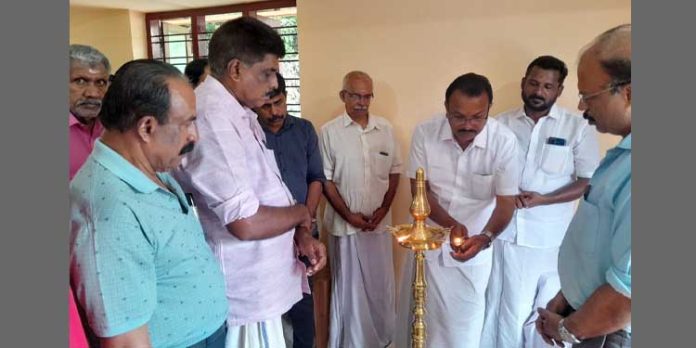 കോന്നിയൂർ രാധാകൃഷ്ണൻ അനുസ്മരണം നടത്തി കോന്നിയൂർ രാധാകൃഷ്ണൻ അനുസ്മരണം നടത്തി