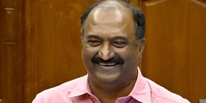 വീണ വിജയനുമായി ബന്ധപ്പെട്ട നികുതി വിവാദം ; കുഴൽനാടന് മറുപടിയുമായി ധനമന്ത്രി വീണ വിജയനുമായി ബന്ധപ്പെട്ട നികുതി വിവാദം ; കുഴൽനാടന് മറുപടിയുമായി ധനമന്ത്രി