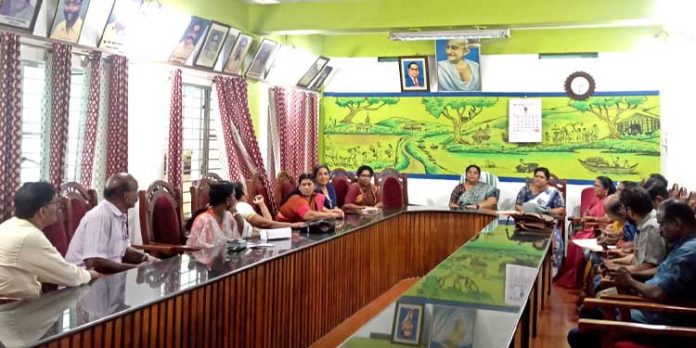 കോന്നിത്താഴം വില്ലേജിലെ ഡിജിറ്റൽ സർവെ ജാഗ്രത സമിതി അവലോകന യോഗം നടന്നു കോന്നിത്താഴം വില്ലേജിലെ ഡിജിറ്റൽ സർവെ ജാഗ്രത സമിതി അവലോകന യോഗം നടന്നു