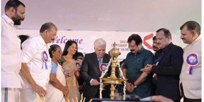 ജനാധിപത്യത്തിന്റെ ആഘോഷമാണ് കായംകുളം കോടതിയുടെ ഉദ്ഘാടനമെന്ന് കേരള ഹൈക്കോടതി ജഡ്ജ് ജസ്റ്റിസ് ദേവൻ രാമചന്ദ്രൻ ജനാധിപത്യത്തിന്റെ ആഘോഷമാണ് കായംകുളം കോടതിയുടെ ഉദ്ഘാടനമെന്ന് കേരള ഹൈക്കോടതി ജഡ്ജ് ജസ്റ്റിസ് ദേവൻ രാമചന്ദ്രൻ