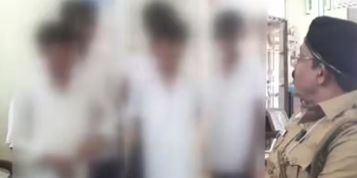 നിർത്താതെ പോയ ബസ് ജീവനക്കാരെ നിയമപരമായി നേരിട്ട് കണ്ണൂരിലെ ഒരുകൂട്ടം വിദ്യാർത്ഥികൾ നിർത്താതെ പോയ ബസ് ജീവനക്കാരെ നിയമപരമായി നേരിട്ട് കണ്ണൂരിലെ ഒരുകൂട്ടം വിദ്യാർത്ഥികൾ