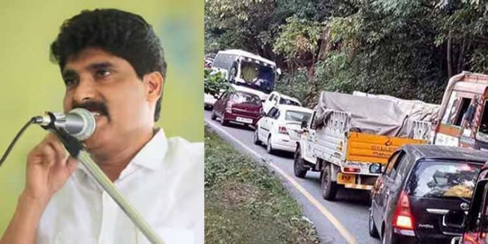 താമരശ്ശേരി ചുരത്തിലെ ഗതാഗത കുരുക്കിന് ശാശ്വത പരിഹാരം കാണണം ; നിവേദനം നല്കി ടി സിദ്ദിഖ് എംഎൽഎ താമരശ്ശേരി ചുരത്തിലെ ഗതാഗത കുരുക്കിന് ശാശ്വത പരിഹാരം കാണണം ; നിവേദനം നല്കി ടി സിദ്ദിഖ് എംഎൽഎ
