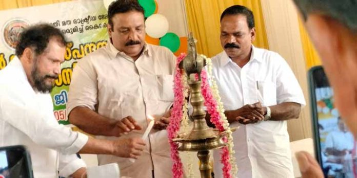 സ്പന്ദനം ഡ്രൈവേഴ്സ് അസോസിയേഷന്റെ പത്തനംതിട്ട ജില്ലാ സമ്മേളനം നടന്നു സ്പന്ദനം ഡ്രൈവേഴ്സ് അസോസിയേഷന്റെ പത്തനംതിട്ട ജില്ലാ സമ്മേളനം നടന്നു