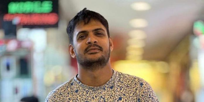 ലൈംഗിക അതിക്രമ പരാതി ; മല്ലു ട്രാവലറിനെ ചോദ്യം ചെയ്ത് പോലീസ് ലൈംഗിക അതിക്രമ പരാതി ; മല്ലു ട്രാവലറിനെ ചോദ്യം ചെയ്ത് പോലീസ്