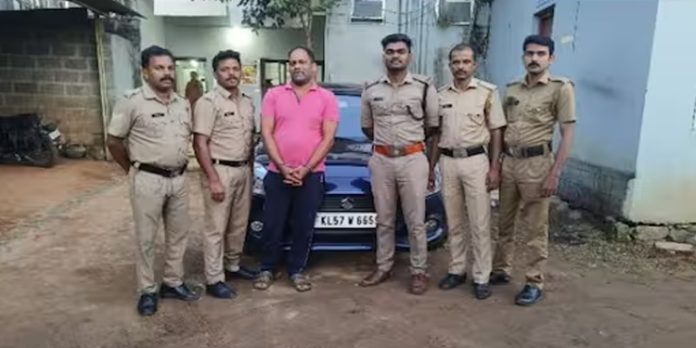 കാറില് എംഡിഎംഎയുമായി യാത്ര ; എക്സൈസ് പരിശോധനയില് കുടുങ്ങി കാറില് എംഡിഎംഎയുമായി യാത്ര ; എക്സൈസ് പരിശോധനയില് കുടുങ്ങി