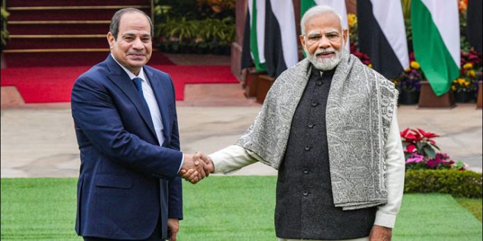 പശ്ചിമേഷ്യ സംഘർഷത്തിനിടെ ഈജിപ്ത് പ്രസിഡന്റുമായി ഫോണിൽ സംസാരിച്ച് നരേന്ദ്ര മോദി പശ്ചിമേഷ്യ സംഘർഷത്തിനിടെ ഈജിപ്ത് പ്രസിഡന്റുമായി ഫോണിൽ സംസാരിച്ച് നരേന്ദ്ര മോദി