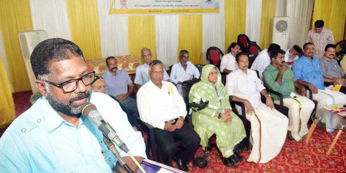 യുവത്വം വയോജനങ്ങളോട് ബഹുമാനം പുലര്ത്തുന്നവരാകണം : ഡെപ്യൂട്ടി സ്പീക്കര് യുവത്വം വയോജനങ്ങളോട് ബഹുമാനം പുലര്ത്തുന്നവരാകണം : ഡെപ്യൂട്ടി സ്പീക്കര്