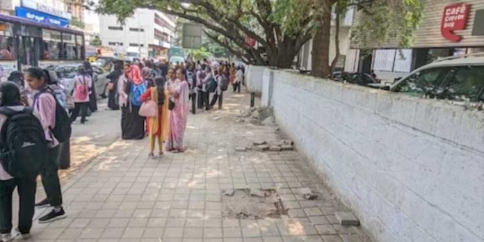 10 ലക്ഷം രൂപ ചെലവിൽ നിർമ്മിച്ച ബസ്സ്റ്റോപ്പ് മോഷണംപോയി ; സംഭവം ബംഗളൂരുവിൽ 10 ലക്ഷം രൂപ ചെലവിൽ നിർമ്മിച്ച ബസ്സ്റ്റോപ്പ് മോഷണംപോയി ; സംഭവം ബംഗളൂരുവിൽ