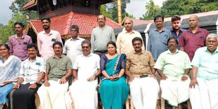 രക്തകണ്ഠസ്വമി ക്ഷേത്രത്തിലെ ഉപദേശക സമിതി തിരഞ്ഞെടുപ്പ് നടന്നു രക്തകണ്ഠസ്വമി ക്ഷേത്രത്തിലെ ഉപദേശക സമിതി തിരഞ്ഞെടുപ്പ് നടന്നു