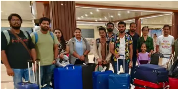 ഓപ്പറേഷന് അജയ്യുടെ ഭാഗമായി ഇസ്രയേലില് നിന്ന് ഇന്ന് തിരിച്ചെത്തിയത് 33 മലയാളികള് ഓപ്പറേഷന് അജയ്യുടെ ഭാഗമായി ഇസ്രയേലില് നിന്ന് ഇന്ന് തിരിച്ചെത്തിയത് 33 മലയാളികള്