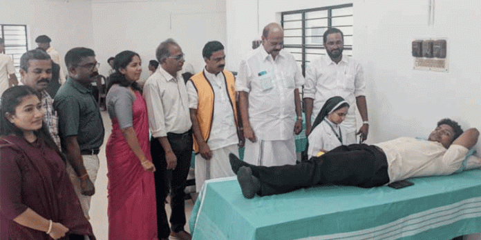 ദേശീയ രക്തദാന ദിനാചരണവും രക്തദാന ക്യാമ്പും നടത്തി ദേശീയ രക്തദാന ദിനാചരണവും രക്തദാന ക്യാമ്പും നടത്തി