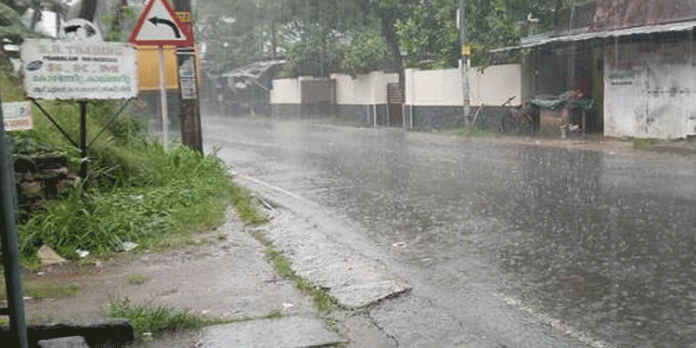 പന്തളം – കൈപ്പട്ടൂർ റോഡ് വികസനം ; ഒരു വർഷം പിന്നിട്ടിട്ടും ഒരു കിലോമീറ്റര് പോലും ടാറിംഗ് നടത്തിയില്ല പന്തളം – കൈപ്പട്ടൂർ റോഡ് വികസനം ; ഒരു വർഷം പിന്നിട്ടിട്ടും ഒരു കിലോമീറ്റര് പോലും ടാറിംഗ് നടത്തിയില്ല