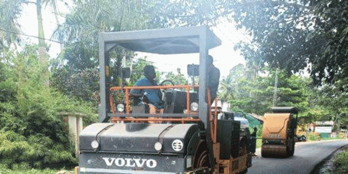 മെഡിക്കൽ മിഷൻ – പൂഴിക്കാട് റോഡ് പണി പുനരാരംഭിച്ചു മെഡിക്കൽ മിഷൻ – പൂഴിക്കാട് റോഡ് പണി പുനരാരംഭിച്ചു