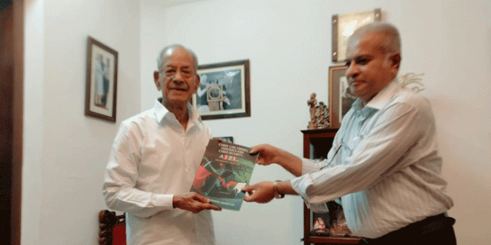 സൈബർ നിയമം : ഡോ.രാജു നാരായണ സ്വാമിയുടെ പുസ്തകം പ്രകാശനം ചെയ്തു സൈബർ നിയമം : ഡോ.രാജു നാരായണ സ്വാമിയുടെ പുസ്തകം പ്രകാശനം ചെയ്തു