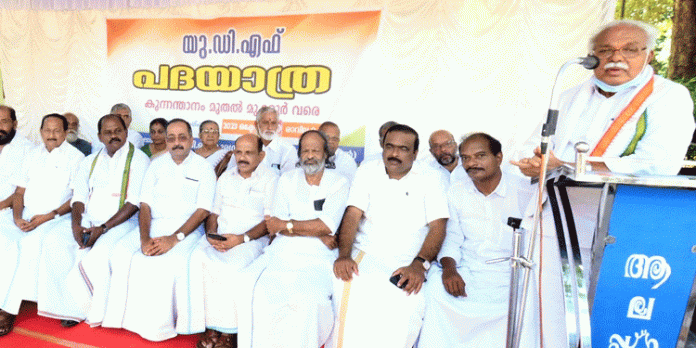 പിണറായി വിജയൻ ജനങ്ങളിൽ നിന്നും ഒറ്റപെട്ടു ; പ്രൊഫ. പി. ജെ. കുര്യൻ പിണറായി വിജയൻ ജനങ്ങളിൽ നിന്നും ഒറ്റപെട്ടു ; പ്രൊഫ. പി. ജെ. കുര്യൻ