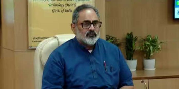 ക്രോംബുക്ക് ലാപ്ടോപ്പുകളുടെ നിർമ്മാണം ഇന്ത്യയിൽ ആരംഭിച്ച് ഗൂഗിൾ ; പ്രധാനമന്ത്രിയുടെ മറ്റൊരു വിജയമെന്ന് രാജീവ് ചന്ദ്രശേഖർ ക്രോംബുക്ക് ലാപ്ടോപ്പുകളുടെ നിർമ്മാണം ഇന്ത്യയിൽ ആരംഭിച്ച് ഗൂഗിൾ ; പ്രധാനമന്ത്രിയുടെ മറ്റൊരു വിജയമെന്ന് രാജീവ് ചന്ദ്രശേഖർ